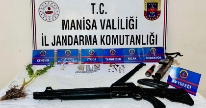 BAĞ EVİNE BASKIN: TARİHİ OK UCU ELE GEÇİRİLDİ  