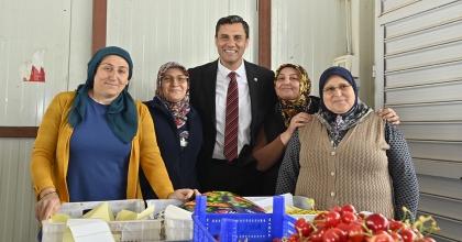 BAŞKAN ZEYREK KİRAZ ÜRETİCİLERİYLE BİR ARAYA GELDİ  