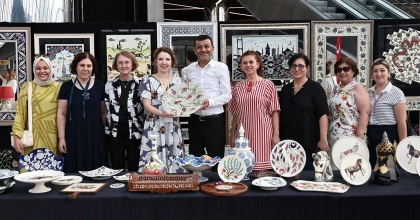 BİNLERCE ESER SERGİLENİYOR