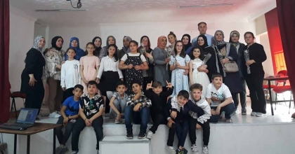 ÇOCUKLAR ANNELER GÜNÜ’NÜ FARKLI BİR ETKİNLİKLE İLE KUTLADI  