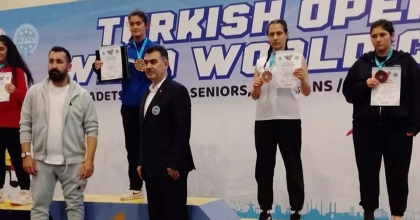 DENİZLİLİ KİCKBOKSÇULAR DÜNYA KUPASINDAN MADALYALARLA DÖNDÜ