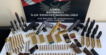 EVİNDEN ADETA CEPHANELİK ÇIKTI  