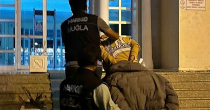 FETHİYE'DE UYUŞTURUCU OPERASYONU: 3 TUTUKLAMA  