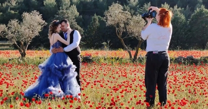 GELİNLER, ‘GELİNCİK’ TARLASINA AKIN ETTİ  