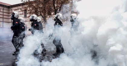 İZMİR'DE EYLEM VE GÖSTERİLER YASAKLANDI