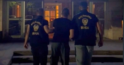 İZMİR'DE SİLAHLI YARALAMA ŞÜPHELİSİ KISKIVRAK YAKALANDI 