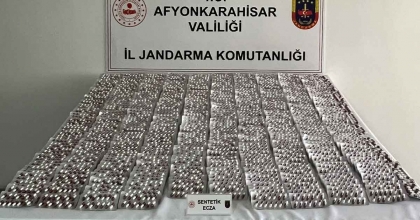 JANDARMA VE POLİSTEN ZEHİR TACİRLERİNE BÜYÜK DARBE  