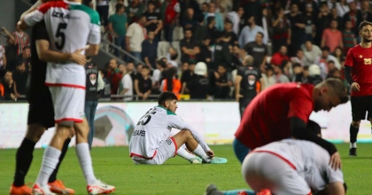 KARŞIYAKA VE BORNOVA 1877, PLAY-OFF’A VEDA ETTİ  