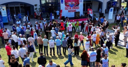 KUŞADASI BELEDİYESİ'NDE 1 MAYIS COŞKUSU