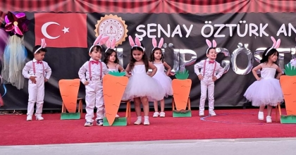 MİNİKLERİN YILSONU GÖSTERİSİ BÜYÜLEDİ