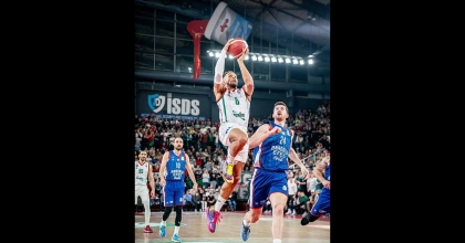 P. KARŞIYAKA BU SEZON EFES'E KARŞI 1 GALİBİYET, 1 MAĞLUBİYET ALDI