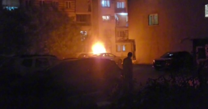 PARK HALİNDEKİ ARAÇ ALEV ALDI  