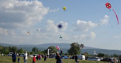 TAVŞANLI'DA UÇURTMA ŞENLİĞİ 