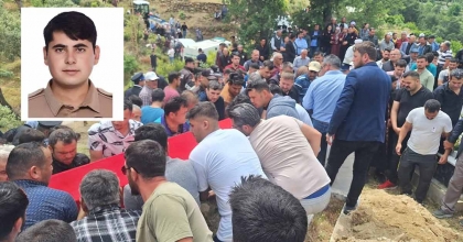 TRAKTÖR ALTINDA ÖLEN BEKÇİ TOPRAĞA VERİLDİ  