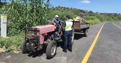 TRAKTÖR SÜRÜCÜLERİ BİLGİLENDİRDİ