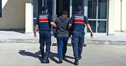 VERGİ SUÇUNDAN ARANIYORDU, YAKALANDI