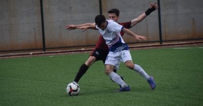 ZİRVE MÜCADELESİNDE GOL SESİ ÇIKMADI 0-0