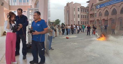 ÖĞRENCİLER AFAD GÖNÜLLÜSÜ OLDU