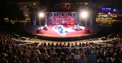  DÜNYA ANNE ŞARKILARI MARMARİS'TE YANKILANDI  