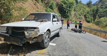 OTOMOBİL İLE MOTOSİKLET ÇARPIŞTI: 1 AĞIR YARALI  