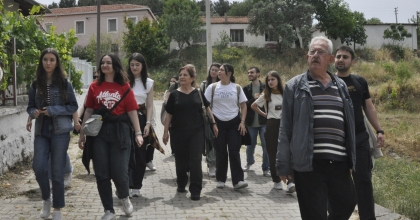 EGELİ GENÇ SOSYOLOGLARDAN KÖYLERE UYGULAMA GEZİSİ   