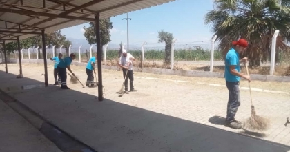 EFELER’DE HAYVAN PAZARLARI BAYRAMA HAZIRLANIYOR   