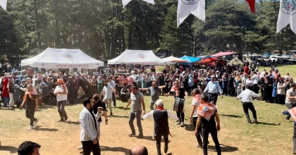 SİMAV GÖLCÜK YAYLASINDA İLK KEZ YÖRÜK ŞENLİĞİ DÜZENLENDİ  