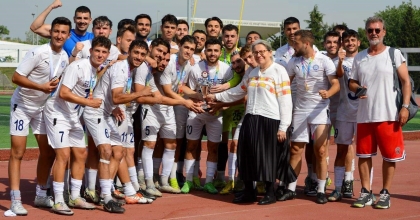 EGE ÜNİVERSİTESİ FUTBOLDA TÜRKİYE ŞAMPİYONU OLDU   