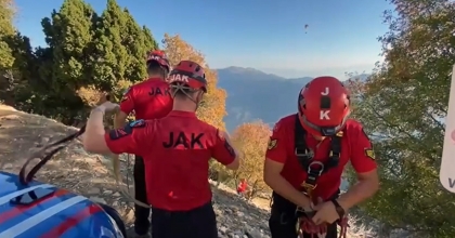 BABADAĞ YAMAÇ PARAŞÜTÜ PİLOTLARINA EĞİTİM   