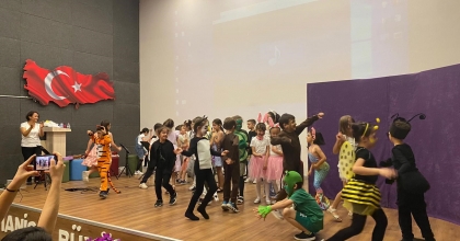 SARIGÖL'DE İLK KEZ MÜZİKAL TİYATRO SAHNEYE KONULDU  