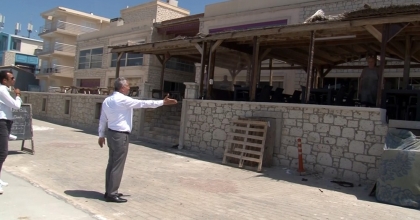 BELEDİYE BAŞKANI KURALLARA UYMAYAN ESNAFA ÇOK KIZDI 