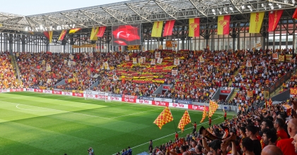 GÖZTEPE’DE KOMBİNE BİLETLER TÜKENDİ   
