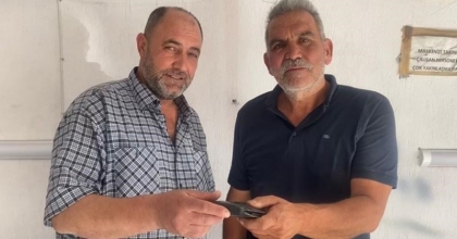 YOLDA BULDUĞU İÇİ PARA DOLU CÜZDANI SAHİBİNE TESLİM ETTİ  