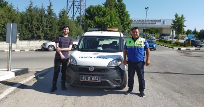 GEÇ KALAN ÖĞRENCİLER OKULLARINA YETİŞTİRİLDİ