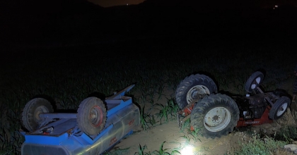 TRAKTÖRÜN ALTINDA KALAN SÜRÜCÜ HAYATINI KAYBETTİ