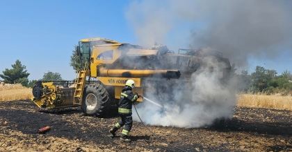 BİÇERDÖVERDE ÇIKAN YANGIN 10 DÖNÜM ALANI KÜLE ÇEVİRDİ