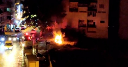 PARK HALİNDEKİ FAYTON ALEV ALEV YANDI