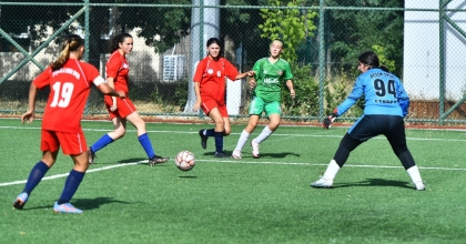 U13-U15 KIZ FUTBOL LİGİ'NDE İLK DÜDÜK ÇALDI  