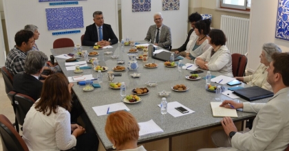 OSMANLI ÇİNİLERİ KÜTAHYA'DA YAŞATILIYOR  