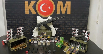 MÜHİMMAT DEPOSU GİBİ EV  