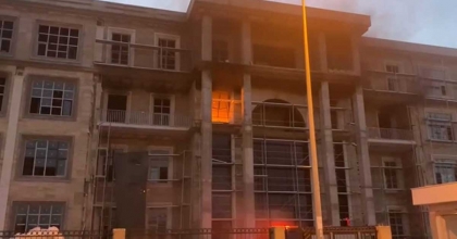 SÖKE'DE HÜKÜMET KONAĞI İNŞAATINDA YANGIN ÇIKTI