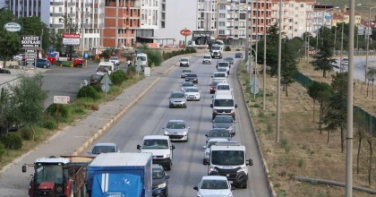 TRAFİKTE BAYRAM YOĞUNLUĞU
