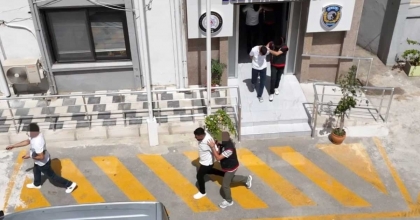 İZMİR’DE SAHTE POLİS VE SAVCILARA GERÇEK POLİS ŞOKU   