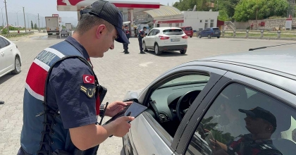 DÖNÜŞ YOLUNA GEÇEN TATİLCİLERE YÖNELİK DENETİM  