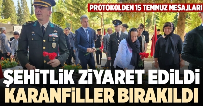 ŞEHİTLİK ZİYARET EDİLDİ, KARANFİLLER BIRAKILDI