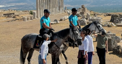 PAMUKKALE'DE ATLI DEVRİYE GÖREVDE