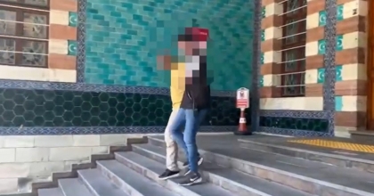 OTOBÜSTE UYUŞTURUCUYLA YAKALANDI, TUTUKLANDI  