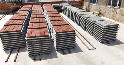 ŞEHZADELER’DE PARKE TAŞI ÜRETİMİ YENİDEN BAŞLADI 