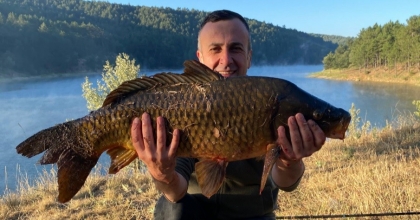 GÖLETTE OLTA İLE 10 KİLO 850 GRAM BALIK YAKALADI  