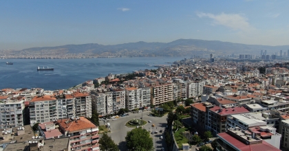  İZMİR'DE BİNALARIN YÜZDE 36'SI KAÇAK ÇIKTI 